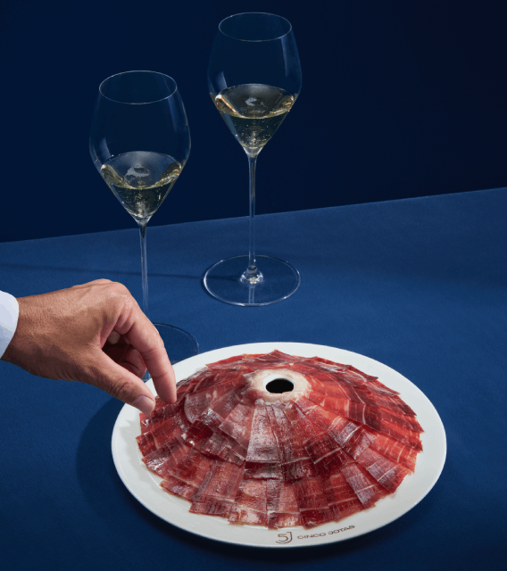 Cinco Jotas Acorn-fed 100% Ibérico Ham (Whole Bone-in Ham) 15-18 lb with Ham Holder + Jamon Knife Set | FREE SHIPPING!